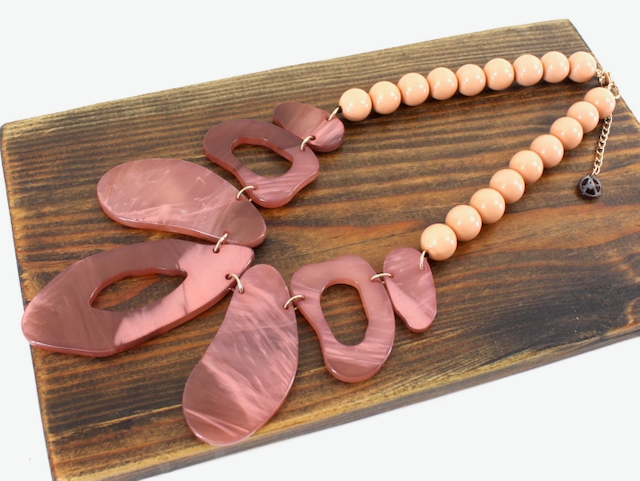 Oval Plates Beaded Necklace