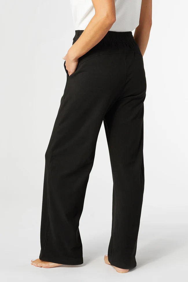 Smooth Wide Leg Pant