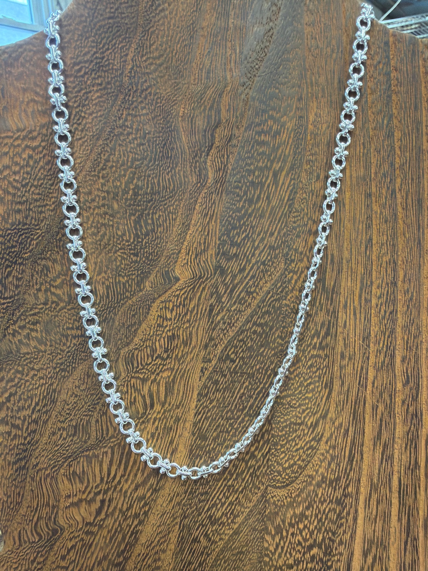 NECKLACE WATER RESISTANT SILVER OR GOLD LINK WTH BAR