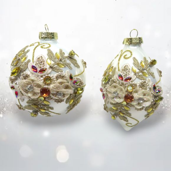 Assorted White / Gold Flower Ornament