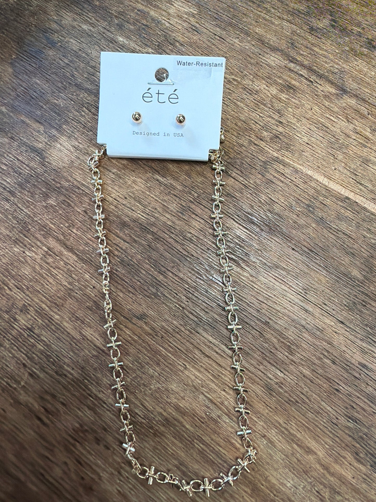NECKLACE WATER RESISTANT SILVER OR GOLD LINK WTH BAR