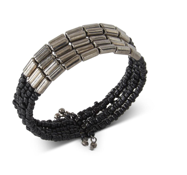 Black Beads W/Metal Colored Accent Beads Bracelet