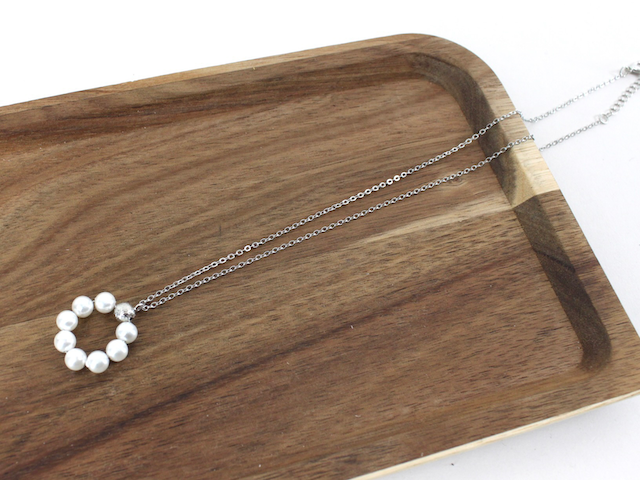 Pearl Pendant Gold Chain Necklace