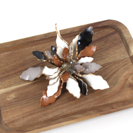 Black/White Flower Brooch