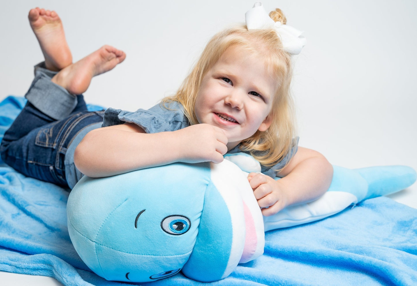 Huggie Pal - Finn the Dolphin Plush & Blanket
